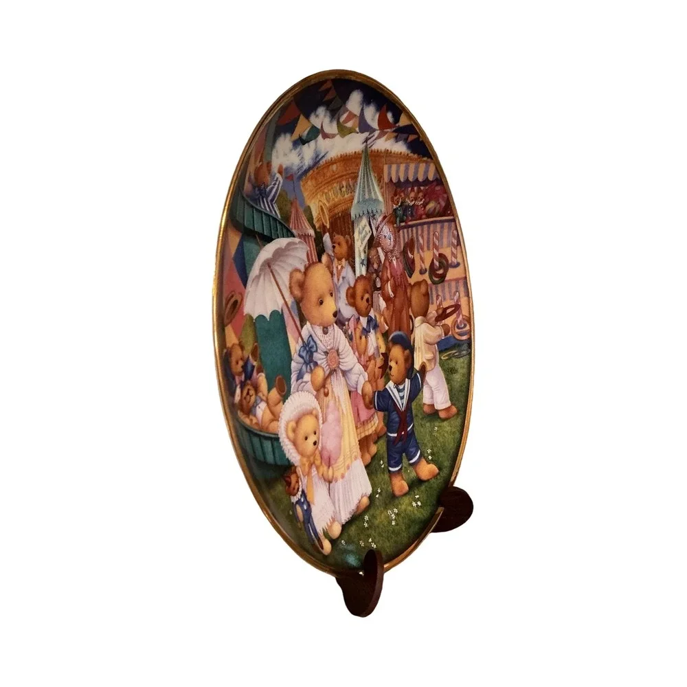 Franklin Mint Carol Lawson Teddy Bear Fair Limited Edition Porcelain Plate 8in